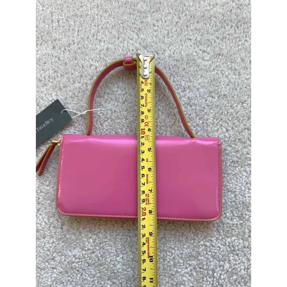 Vera Bradley Patent faux leather Accordion Wristlet, Ibis Rose Retail $110 - Picture 8 of 11